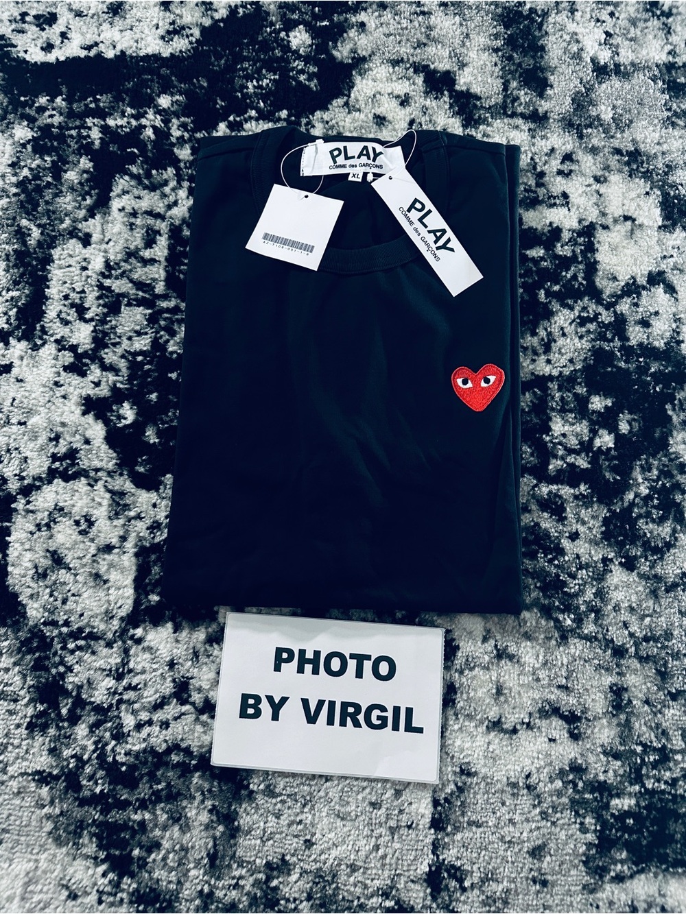 Comme des Garcons PLAY Men's Black Red Heart Logo T-Shirt (Sizes Available)